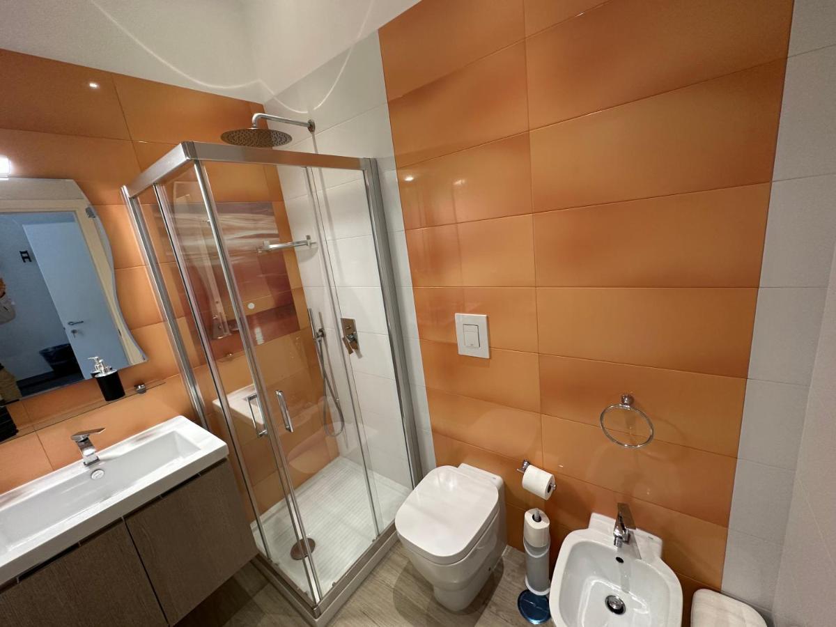 Bed and Breakfast Domus Luca Nápoles Exterior foto